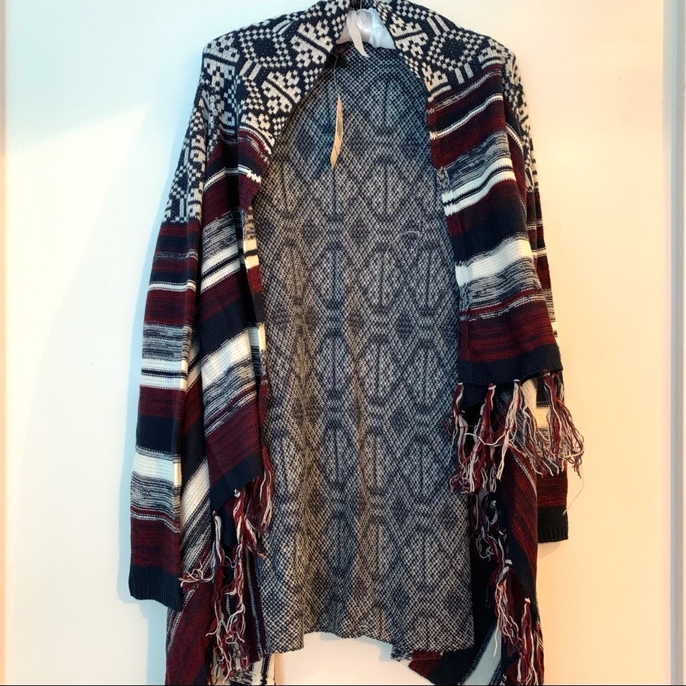 NWT Patterned Cardigan - Picture 2 of 6